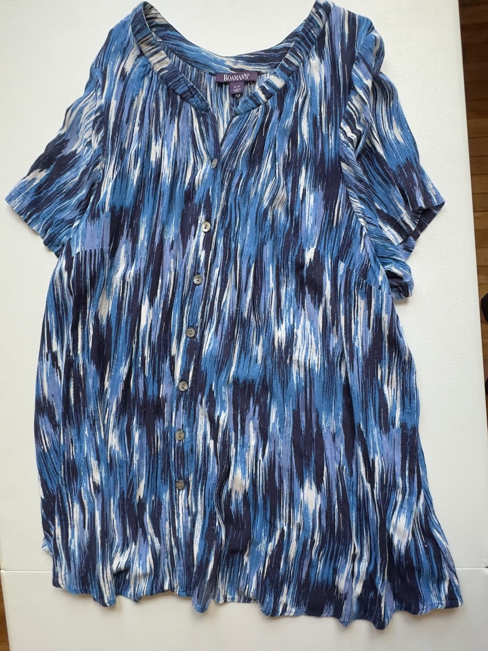 Roaman's Angelina flowy tunic woven short sleeve 
Plus Size 24